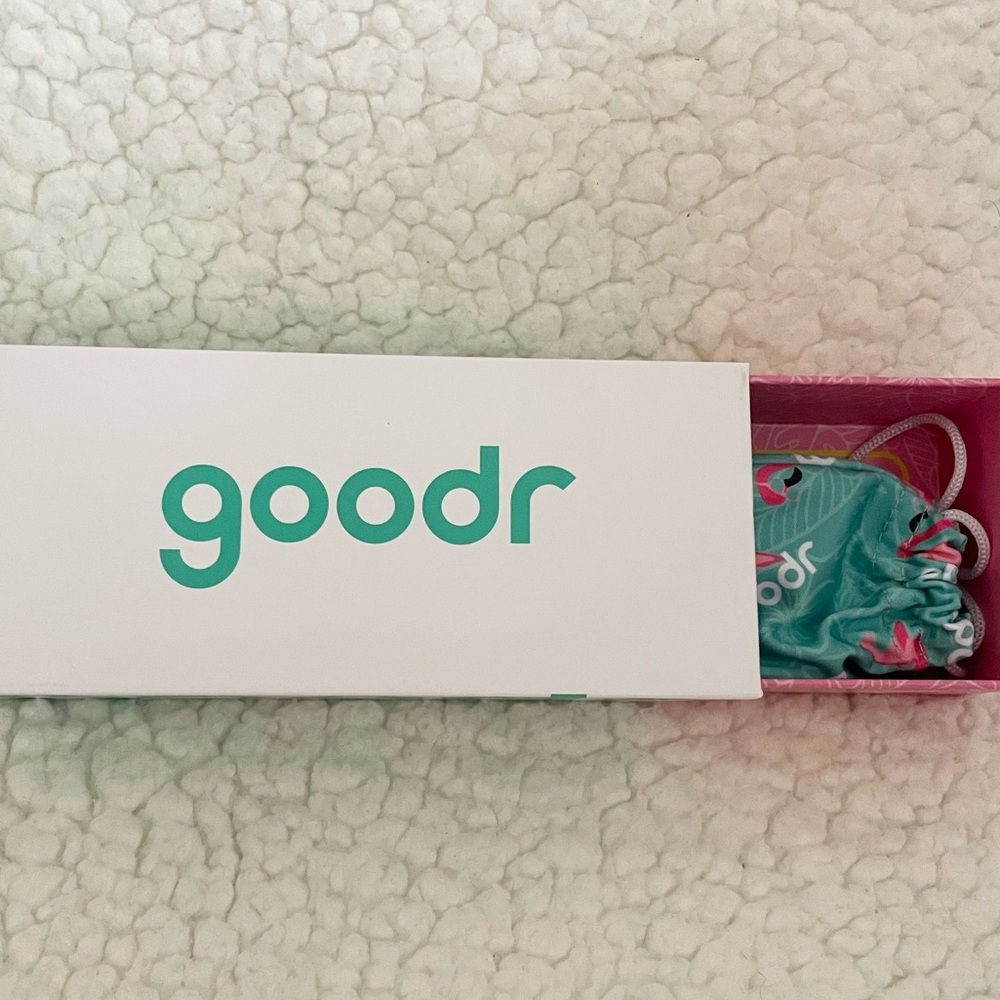 NWOT Goodr Sunglasses - Picture 6 of 7